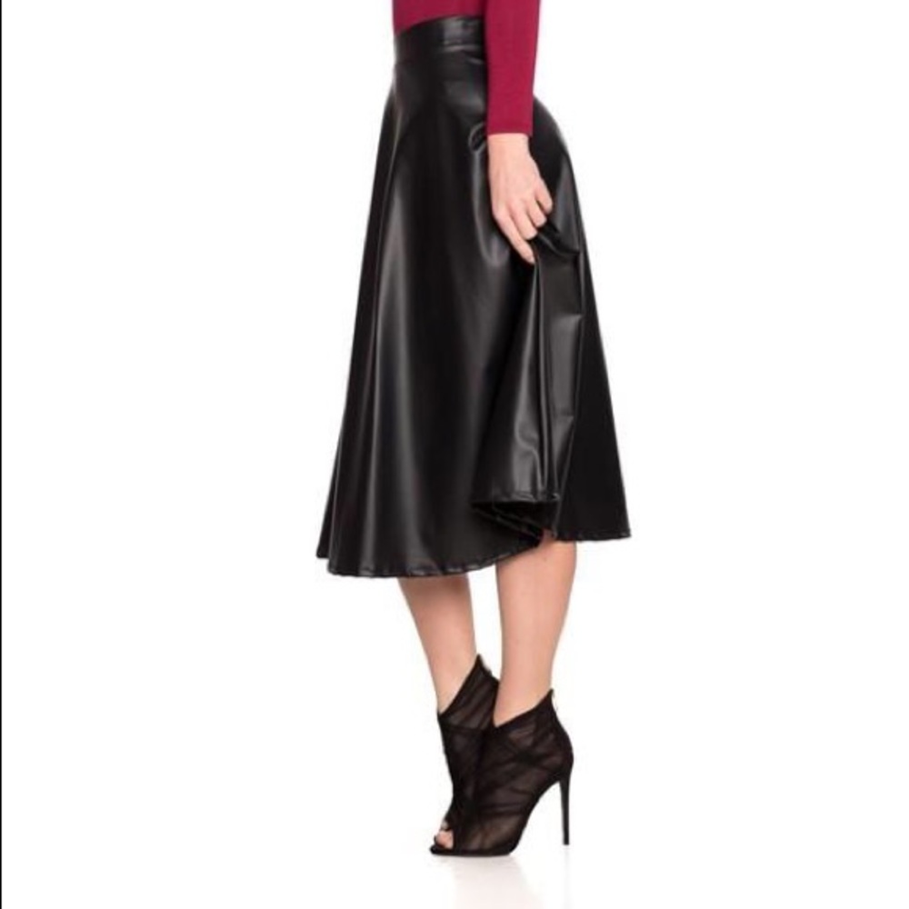 Audrey Aim to Pleat Faux Leather Skirt- Last One - Picture 2 of 5
